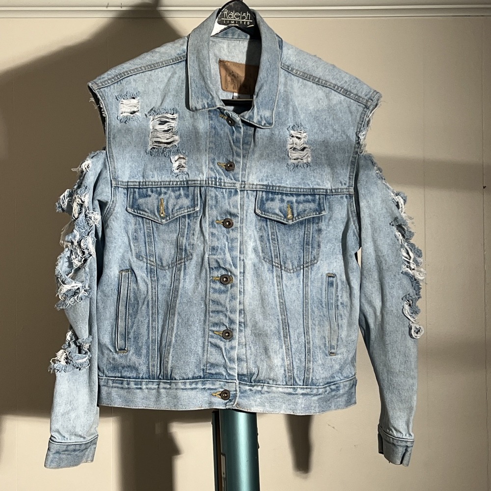 Women's Distressed Denim Jean Jacket Size M Long Sleeve Button Up Grunge 80s
